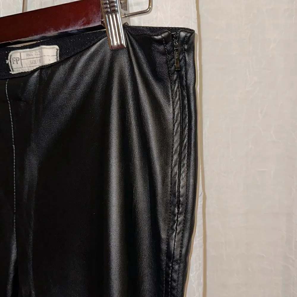 free people 6 Vegan Leather Black Stretch Zip Ankle  Elastic Waist Moto Legging